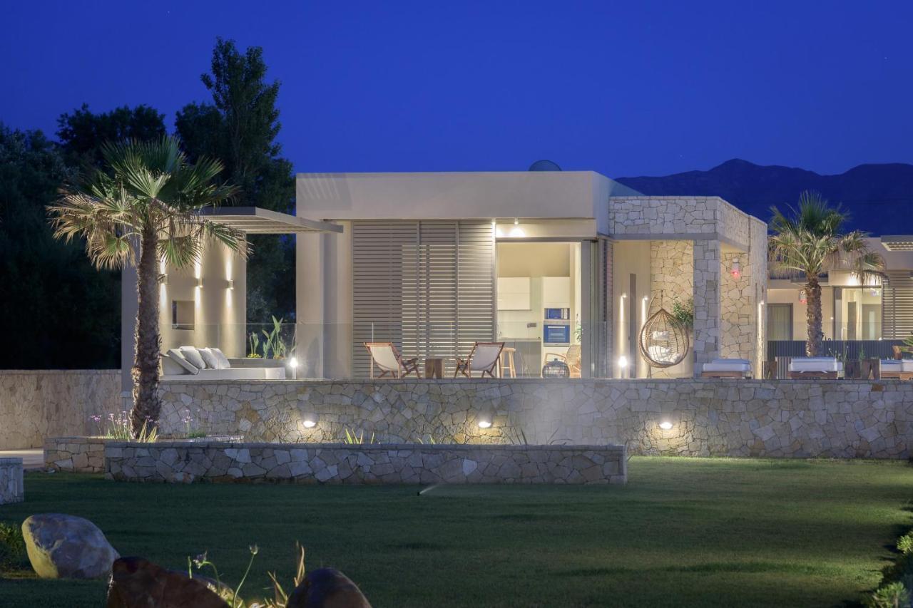 Artemis Seafront Villa, An Evanescence Sea Retreat, By Thinkvilla Tavronitis  Exterior photo