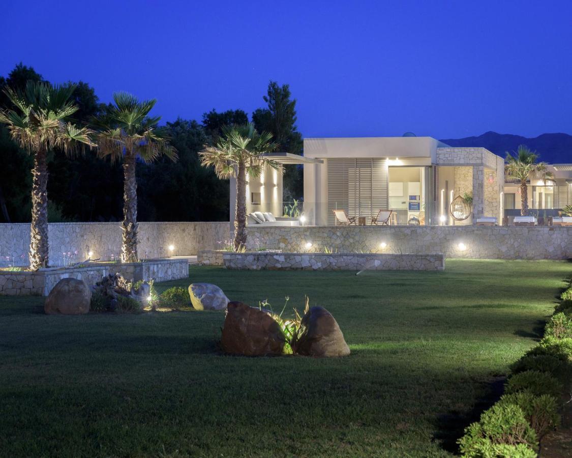 Artemis Seafront Villa, An Evanescence Sea Retreat, By Thinkvilla Tavronitis  Exterior photo